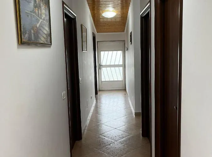 Da Delfo Lägenhet Agnone Bagni