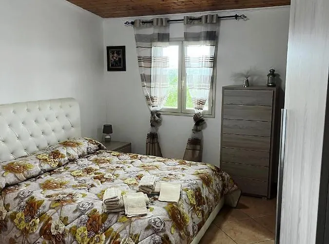 Da Delfo Lägenhet Agnone Bagni