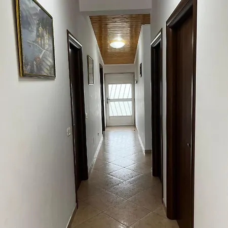 Da Delfo Διαμέρισμα Agnone Bagni